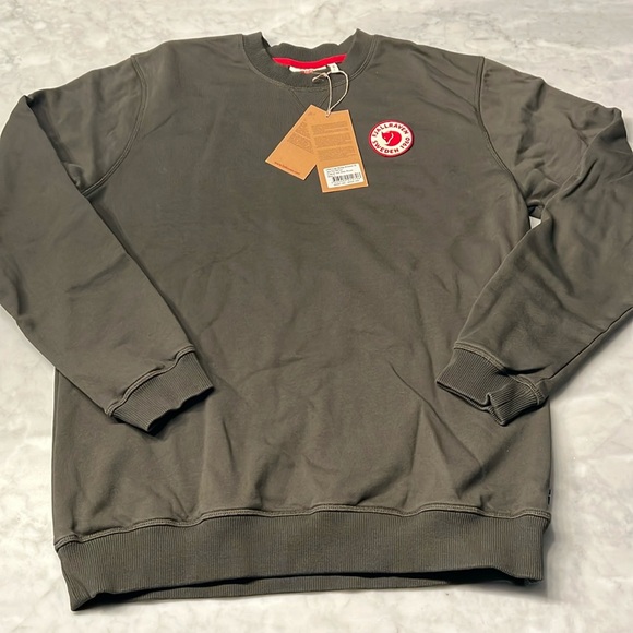 Fjallraven 1960 LOGO BADGE SWEATER M. Deep Forest. Large. NWT